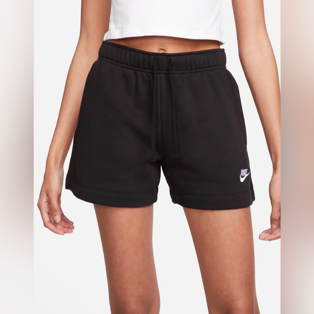 NWT Nike Sportswear Women’s Club Fleece Midrise Shorts Black XS